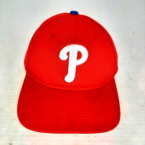🔥Youth Philadelphia Phillies MLB Red Adjustable Strapback Baseball Cap Hat - Picture 1 of 4